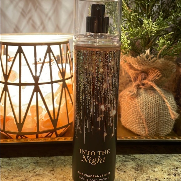 SOLD (B&BW) Into The Night - Picture 5 of 10